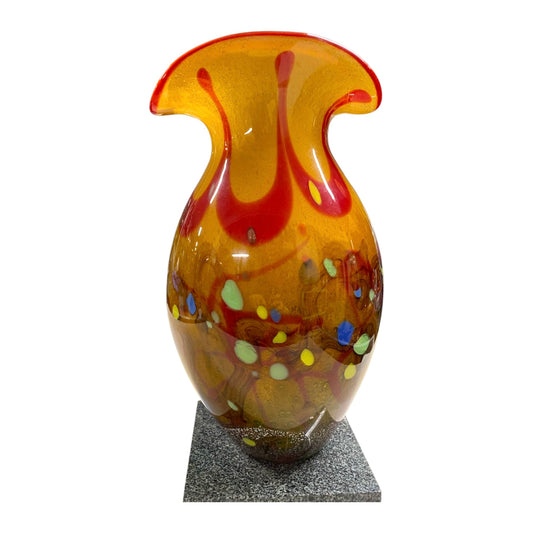 Vaso incamiciato con murrine su base di marmo
