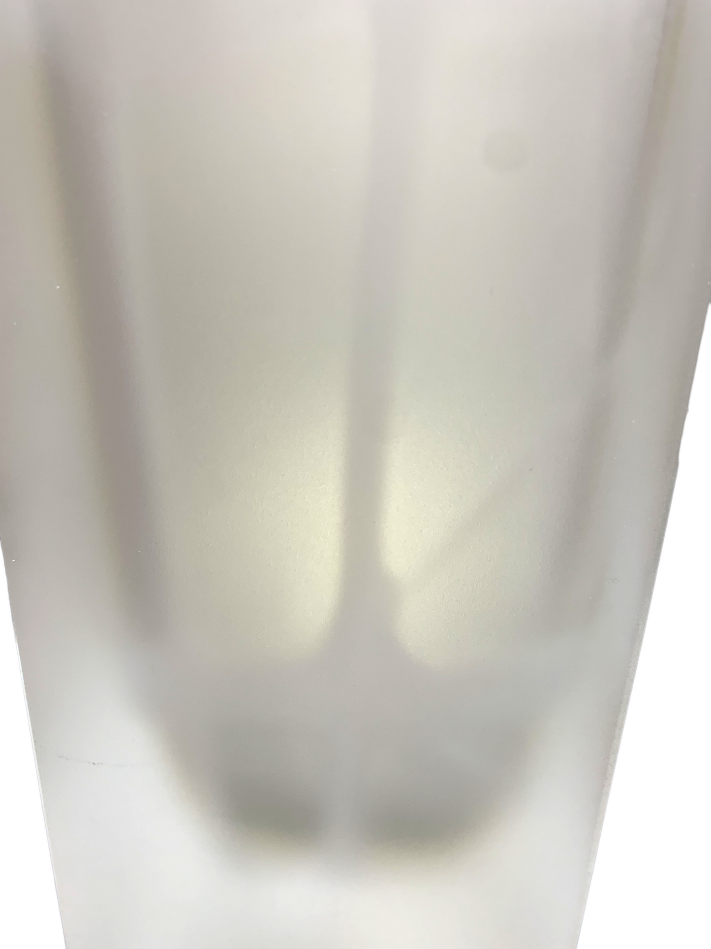 Vaso bianco lavorazione a vetro sommerso