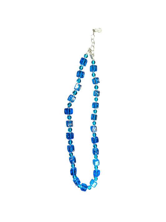 Collana azzurra in vetro di Murano