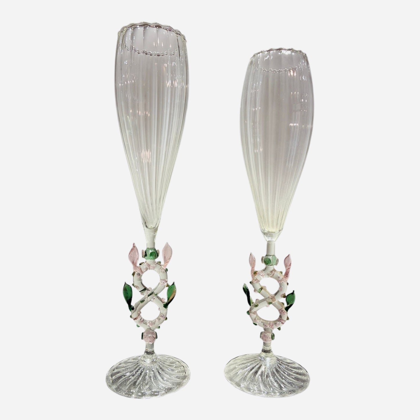 Coppia di calici in vetro di Murano soffiato con decoro rosa anni ‘50