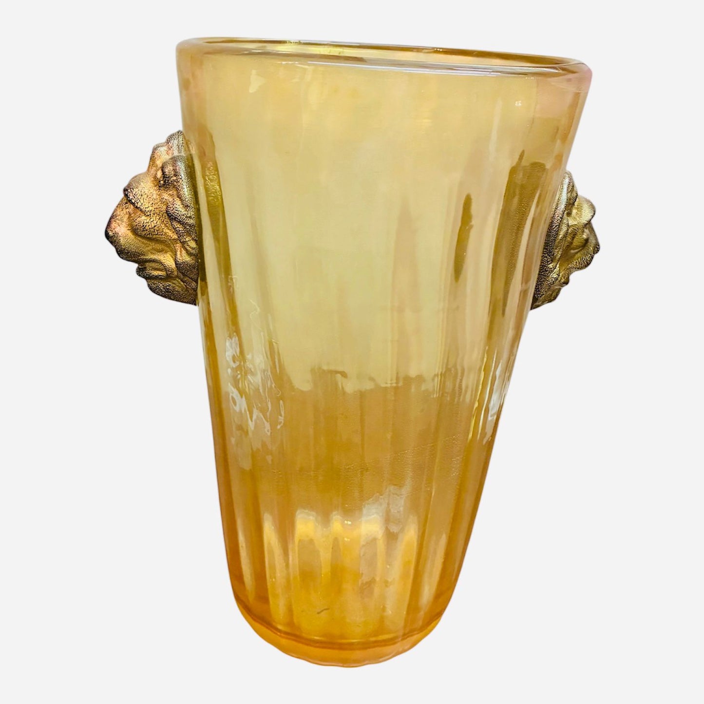 Vaso Ambra con teste di Leone